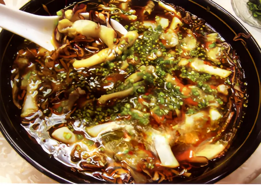 （沈阳大谊园餐饮有限公司特色菜）汤拌小人仙（附6464复合味汁配比）