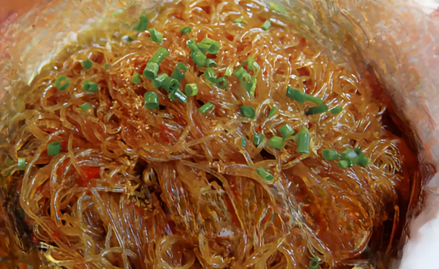 （成都芙蓉花开大酒楼特色菜）鲍汁鸭掌粉丝（附自制卤汤制法、自制酱料配方与秘制海鲜粉制作）